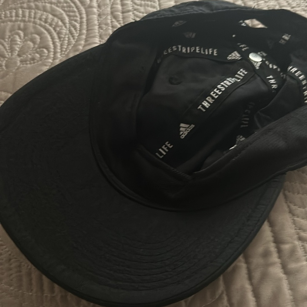 Hat - Picture 2 of 3